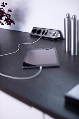  Brennenstuhl Estilo Mutfak ve Ofis İçin Çelik Yüzeyli Köşeli 4 Soketli 2 USB li 2 MT Uzatma Kablo | Decoverse