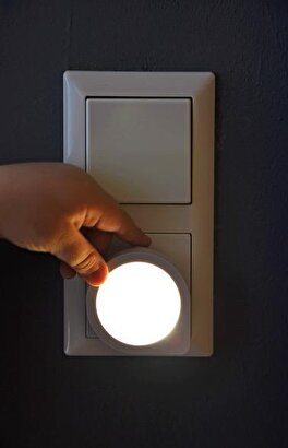Brennenstuhl Süper LED Otomatik Gece Lambası NL 01 QS, anahtar 1 LED 5 lümen 0,2W | Decoverse